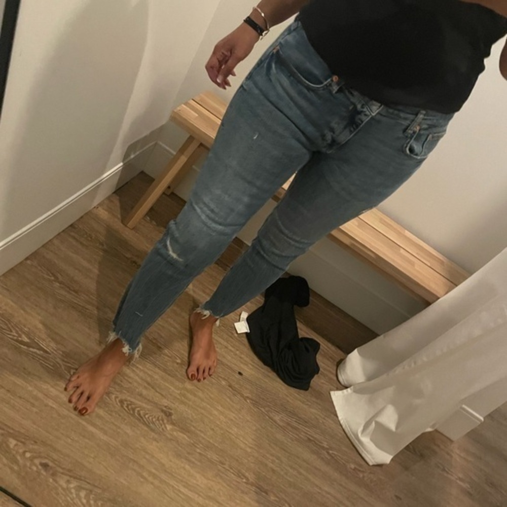 Zara Distressed stretch tight sexy Blue Jeans size 12 but fits like an 8